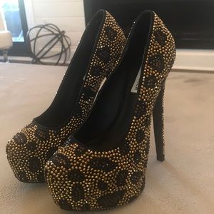 Steve Madden Dyvinal leopard platform pumps NWOT
